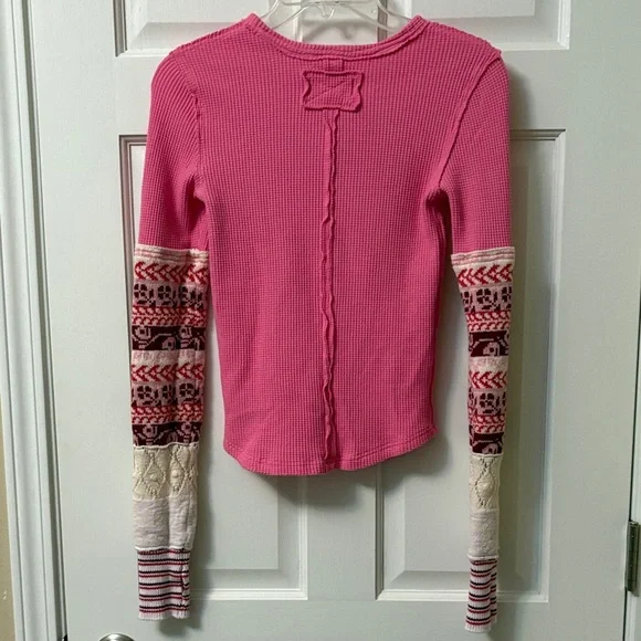 We The Free Mixed Up Cuff Textured Top - Picture 6 of 6